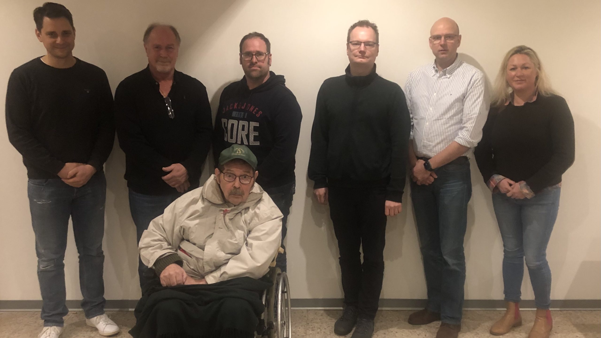 Der neue WEB-Vorstand: Hinten von links nach rechts: Benjamin Heidmann, Heinz Schröder, Kristoffer Engelke, Michael Wiekenberg, Ulf Görlitz, Alexandra Glockzin. Vorne: Friedhelm Stein